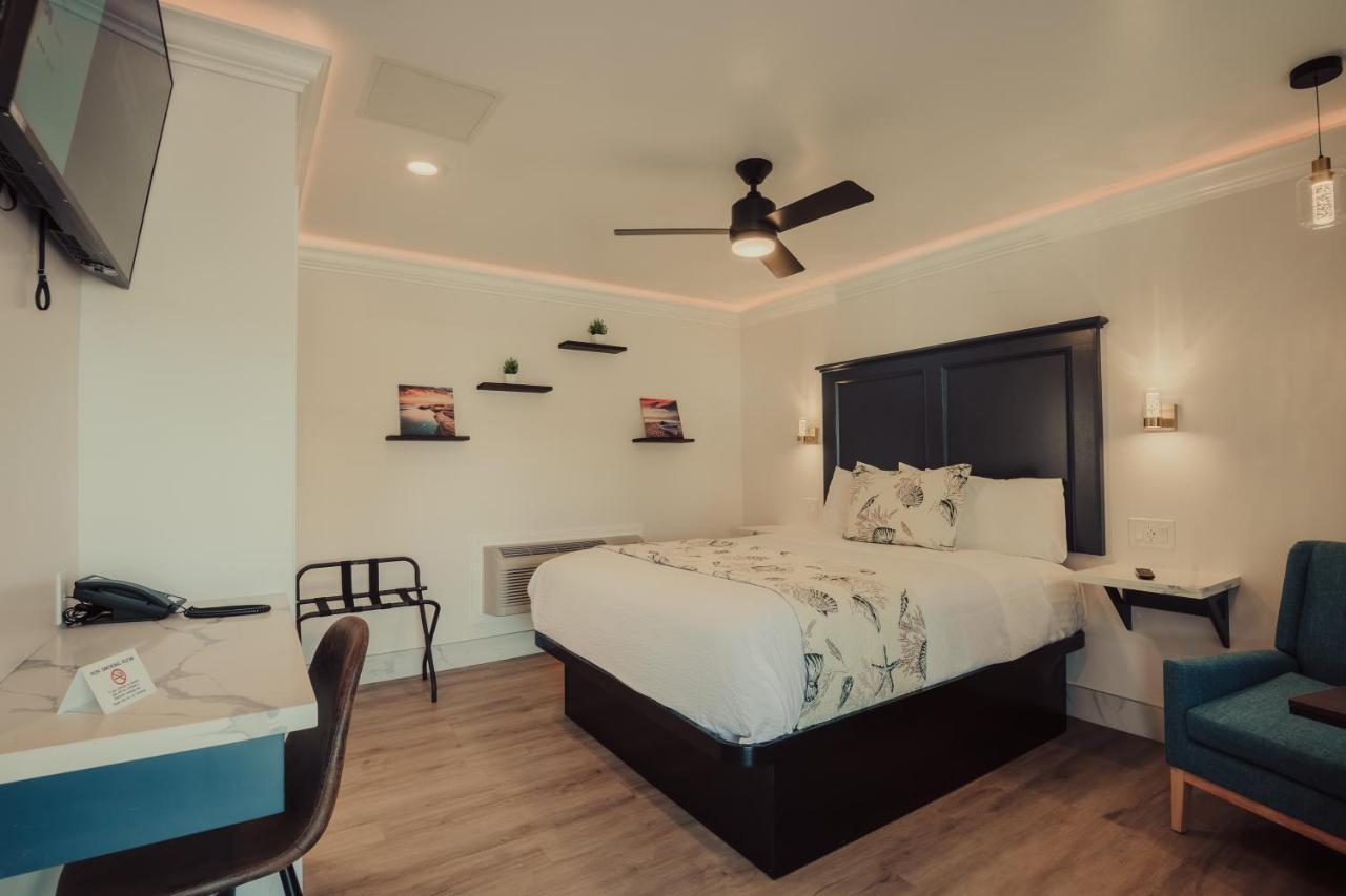 Blufftop Inn & Suites - Wharf/Restaurant District Моро Бей Екстериор снимка